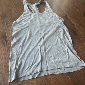 Lululemon swiftly tank 2.0